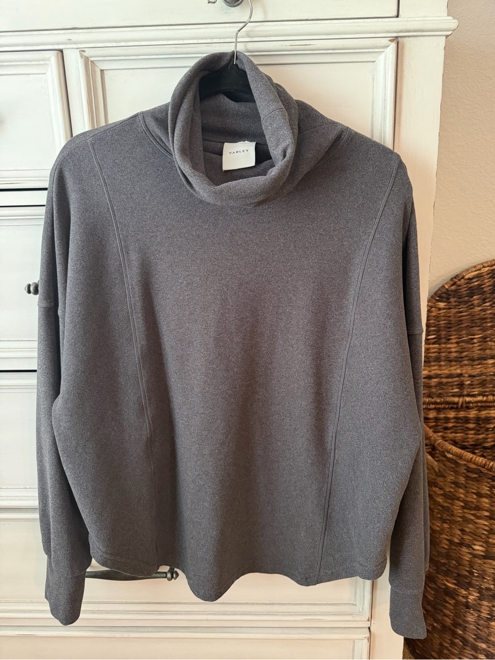 Varley “Rainer” roll neck sweatshirt - Picture 1 of 3